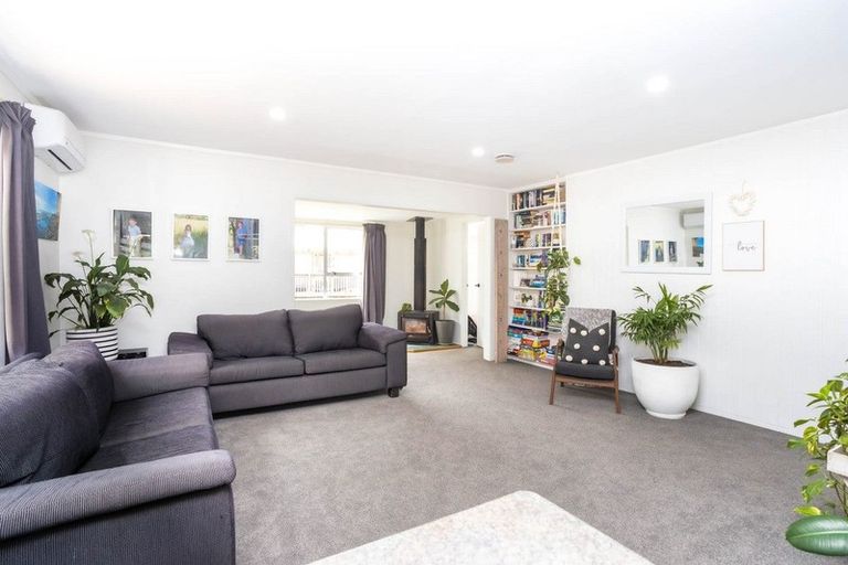 Photo of property in 175c Hibiscus Coast Highway, Red Beach, 0932