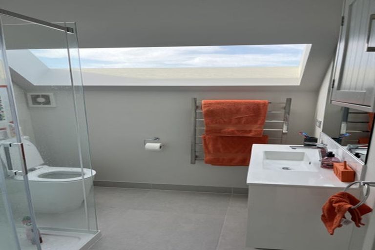 Photo of property in 8a Lyall Parade, Lyall Bay, Wellington, 6022