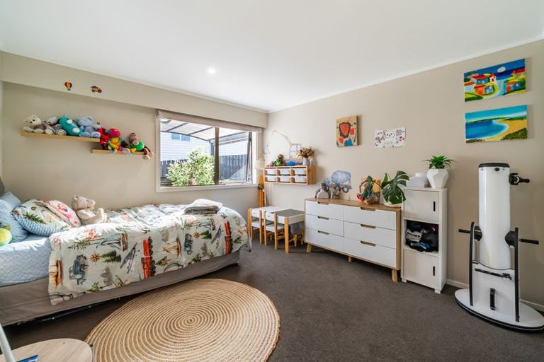 Photo of property in 19 Penryn Drive, Camborne, Porirua, 5026