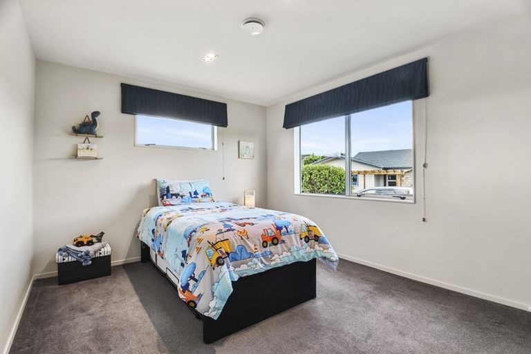 Photo of property in 53 Ina Ville Drive, Pukekohe, 2120