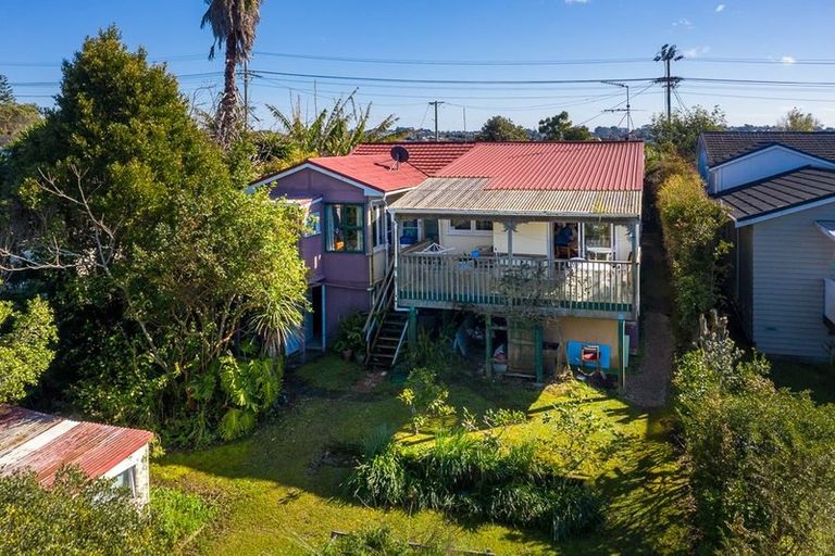 Photo of property in 80 Arran Road, Browns Bay, Auckland, 0630