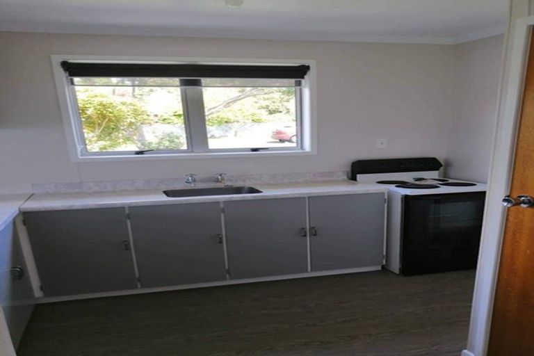 Photo of property in 5 Rennell Street, Frankleigh Park, New Plymouth, 4310