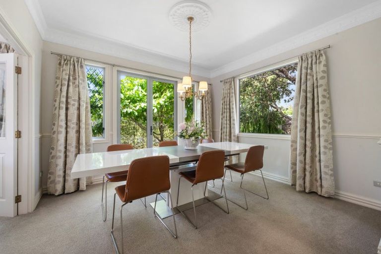 Photo of property in 33 Seymour Road, Mellons Bay, Auckland, 2014