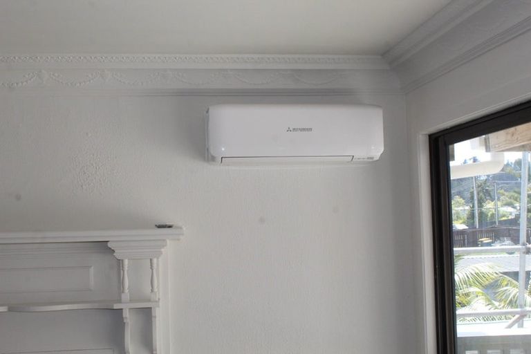 Photo of property in 25 Kamara Road, Glen Eden, Auckland, 0602