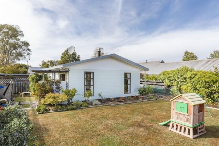 Photo of property in 11 Sandstrom Grove, Feilding, 4702