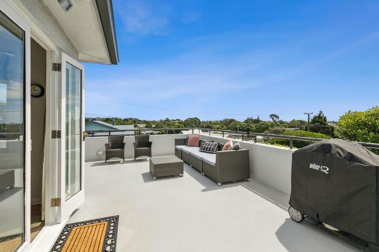 Photo of property in 43 Paynters Avenue, Strandon, New Plymouth, 4312