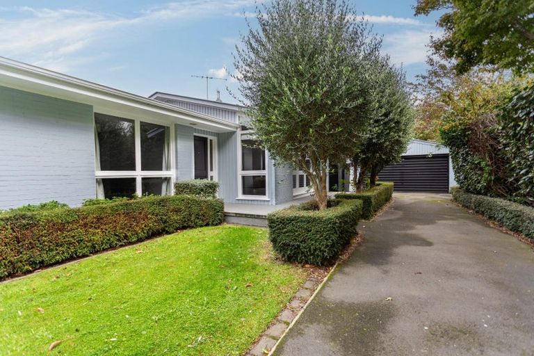 Photo of property in 35 Deepdale Street, Burnside, Christchurch, 8053