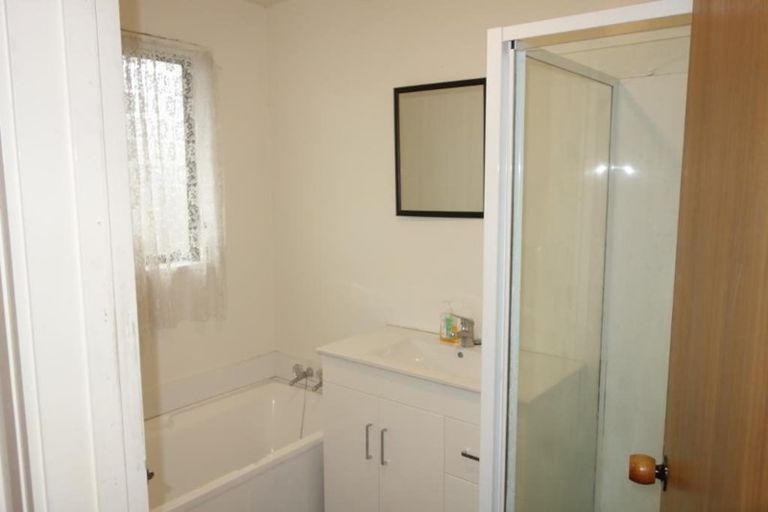 Photo of property in 22a Chipping Lane, Redwood, Christchurch, 8051