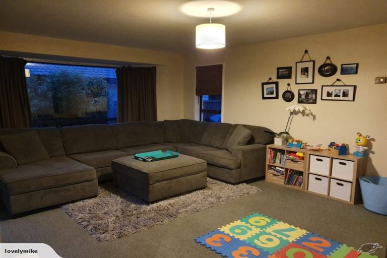 Photo of property in 2/12 Camrose Place, Ilam, Christchurch, 8041