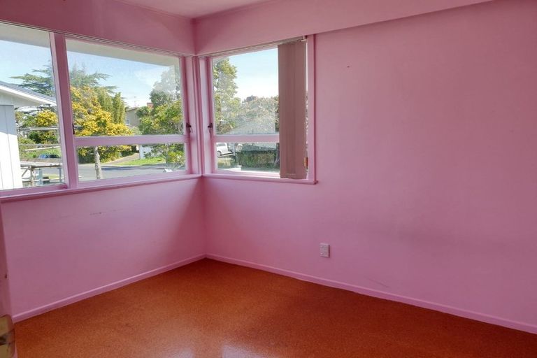 Photo of property in 40 Holland Road, Hillcrest, Auckland, 0627