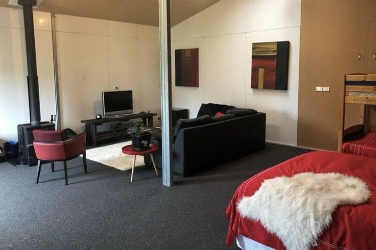 Photo of property in 47 Tunnel Beach Road, Blackhead, Dunedin, 9076