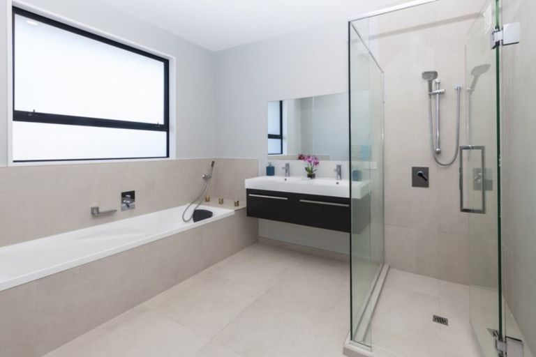 Photo of property in 5 Bargrove Close, Halswell, Christchurch, 8025