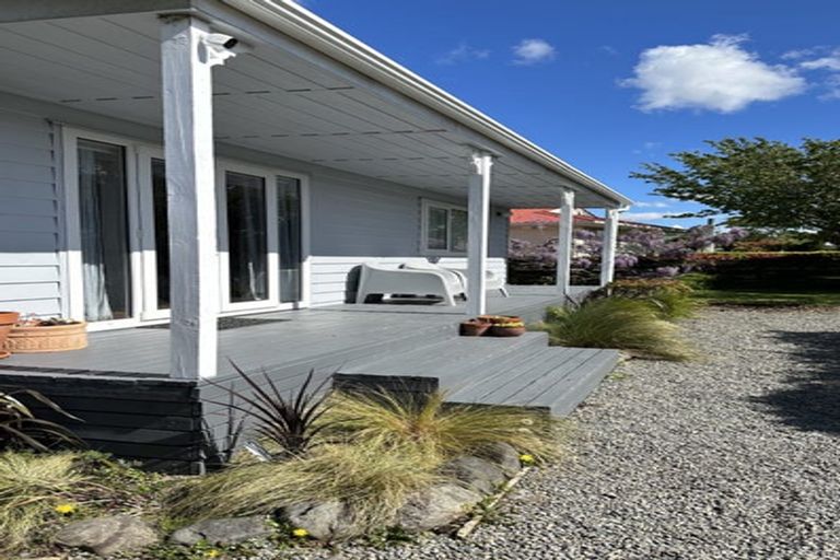 Photo of property in 1 Farrier Grove, Featherston, 5710