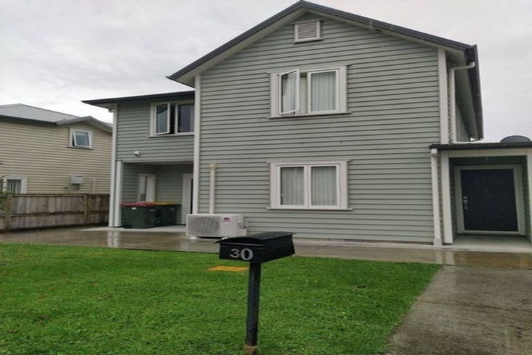 Photo of property in 30 Saddleback Crescent, Papakura, 2110