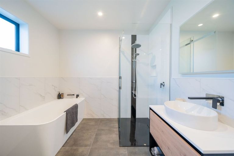 Photo of property in 70 South Arm Drive, Te Anau, 9600