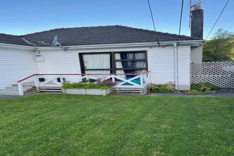 Photo of property in 134 Wellington Road, Wainuiomata, Lower Hutt, 5014
