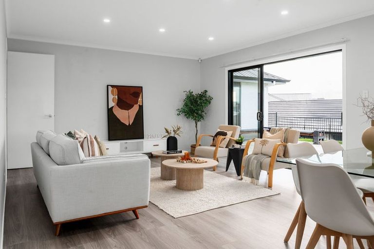 Photo of property in 24 Drower Glen, Flagstaff, Hamilton, 3210