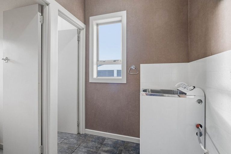 Photo of property in 27 Coutts Road, Gore, 9710