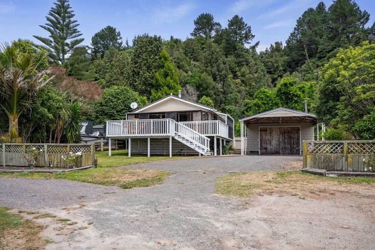 Photo of property in 18 Aoturoa Avenue, Rotoiti Forest, Rotorua, 3074