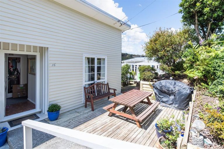 Photo of property in 16 Dominion Park Street, Johnsonville, Wellington, 6037