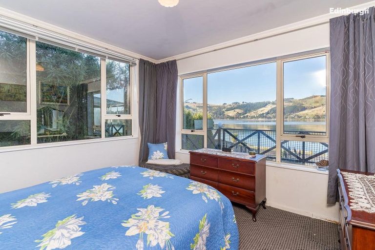 Photo of property in 241 Ravensbourne Road, Ravensbourne, Dunedin, 9022