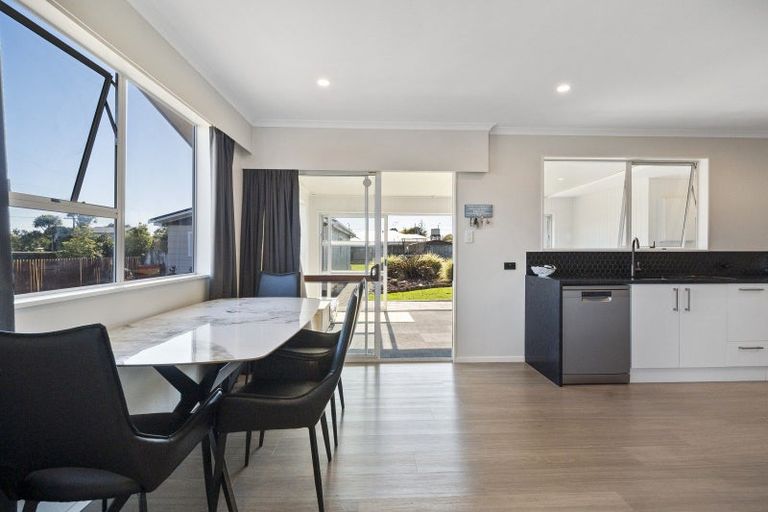 Photo of property in 23 Phillips Street, Sanson, 4817