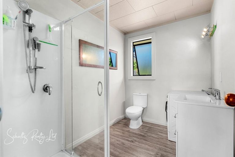 Photo of property in 4 Hebe Lane, Maungaturoto, 0520