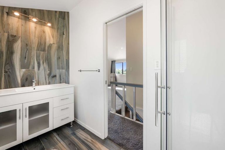 Photo of property in 50c Robinson Avenue, Holdens Bay, Rotorua, 3010