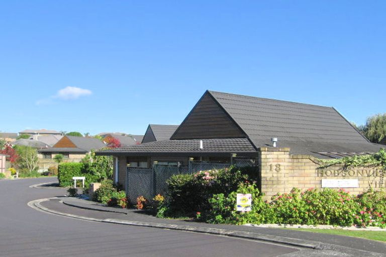 Photo of property in 8/18 Williams Road, Hobsonville, Auckland, 0618