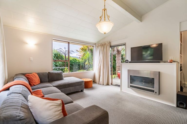 Photo of property in 14b Forest Road, Pinehaven, Upper Hutt, 5019