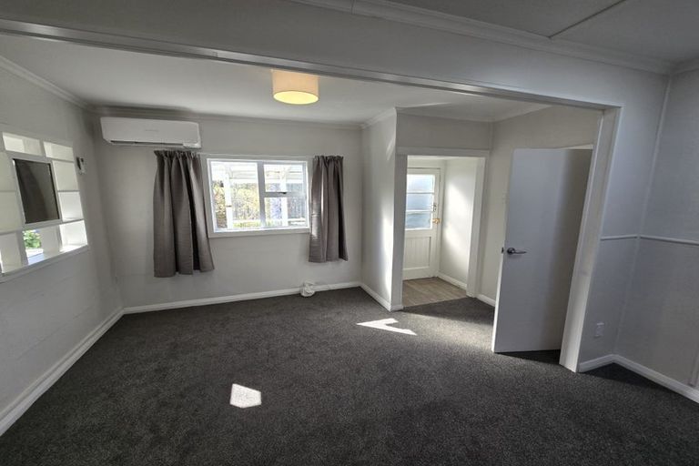 Photo of property in 16 Chaffey Street, Foxton Beach, Foxton, 4815