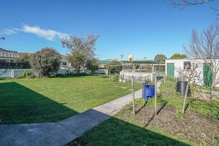 Photo of property in 11 Seddon Street, Cheviot, 7310