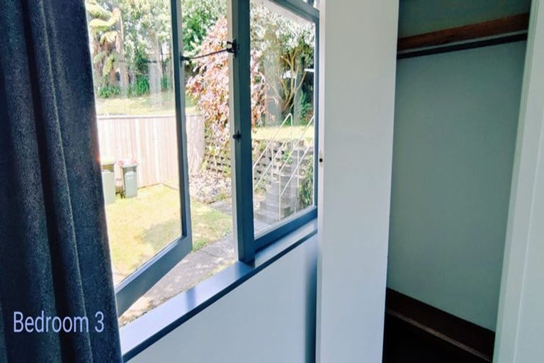 Photo of property in 8 Granby Place, Westown, New Plymouth, 4310