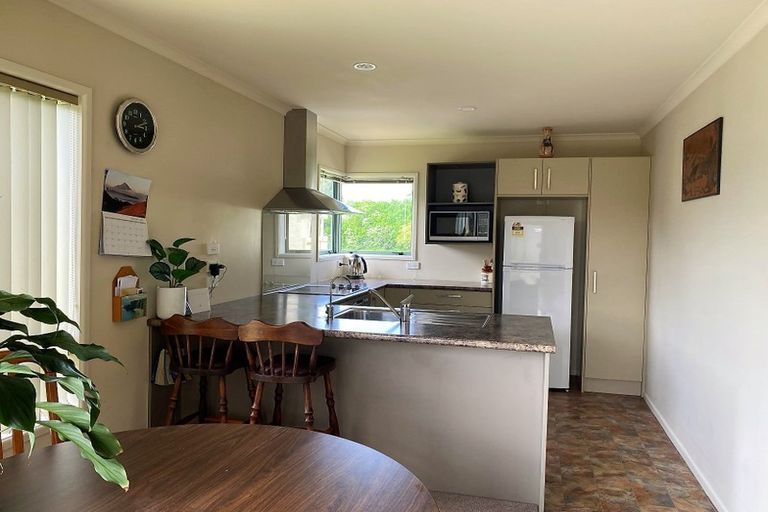 Photo of property in 13 Tasman Street, Opunake, 4616