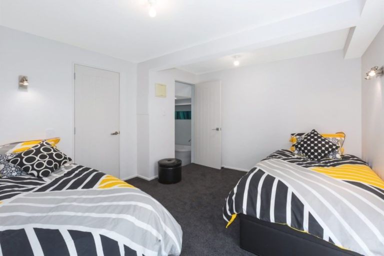 Photo of property in 42 Leeward Drive, Whitby, Porirua, 5024