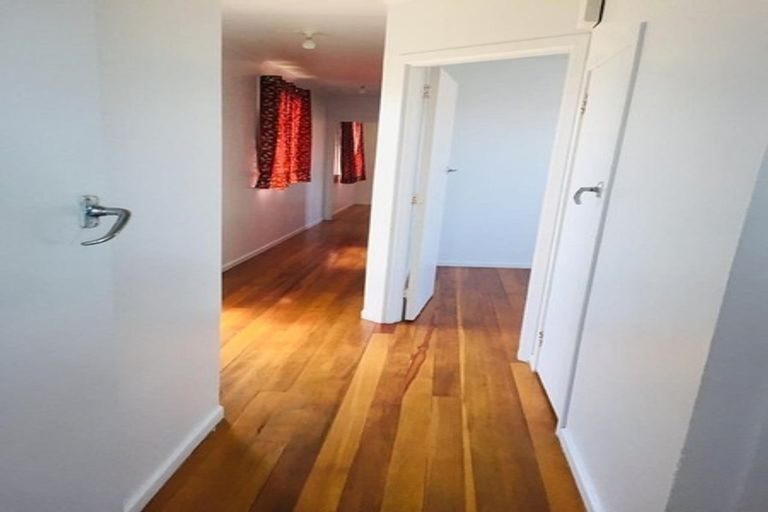 Photo of property in 339 Main Road, Huapai, Kumeu, 0810