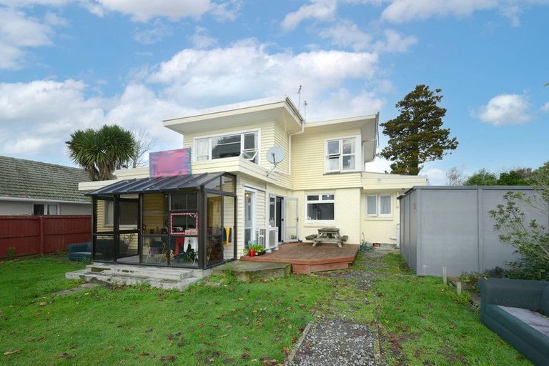 Photo of property in 15 Hanrahan Street, Upper Riccarton, Christchurch, 8041