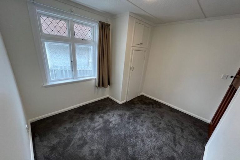 Photo of property in 35 Roxburgh Street, Mount Victoria, Wellington, 6011