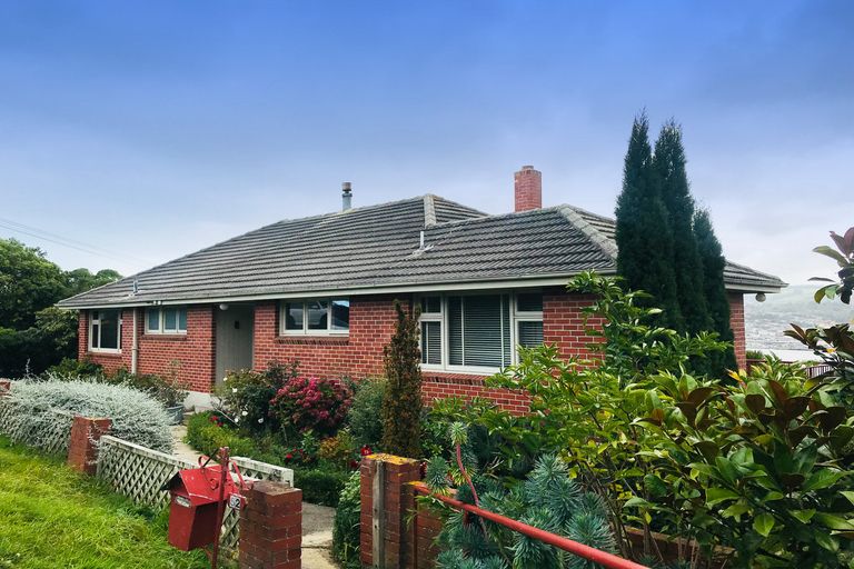Photo of property in 52 Shandon Road, Vauxhall, Dunedin, 9013