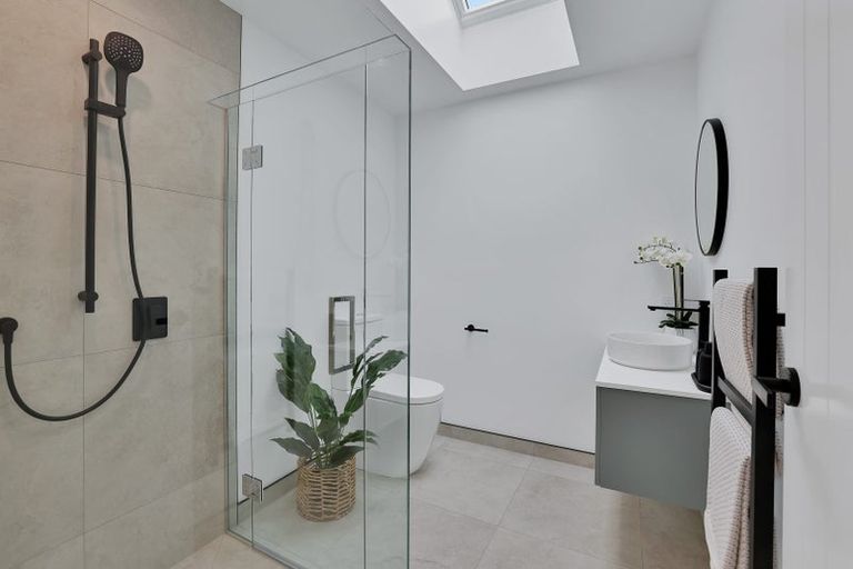 Photo of property in 16 Hauhake Terrace, Leamington, 3495