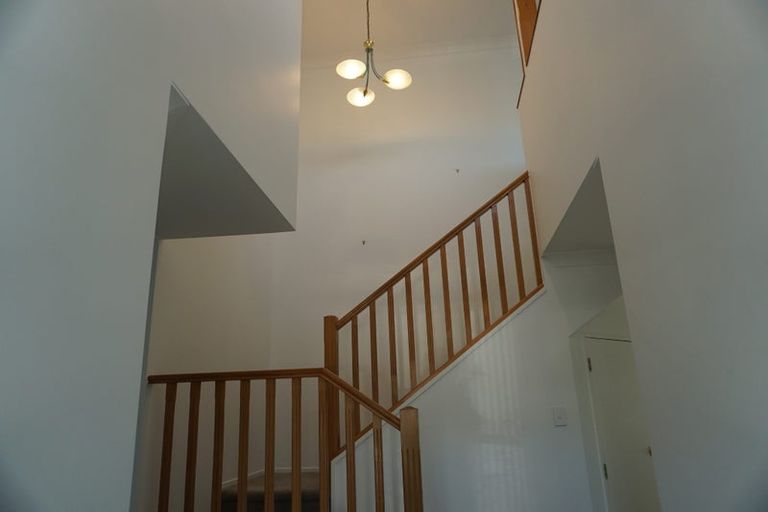 Photo of property in 1/70 Uxbridge Road, Mellons Bay, Auckland, 2014