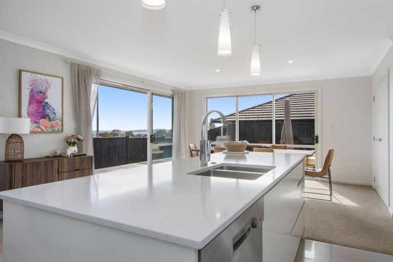 Photo of property in 91 Bert Wall Drive, Omokoroa, 3114