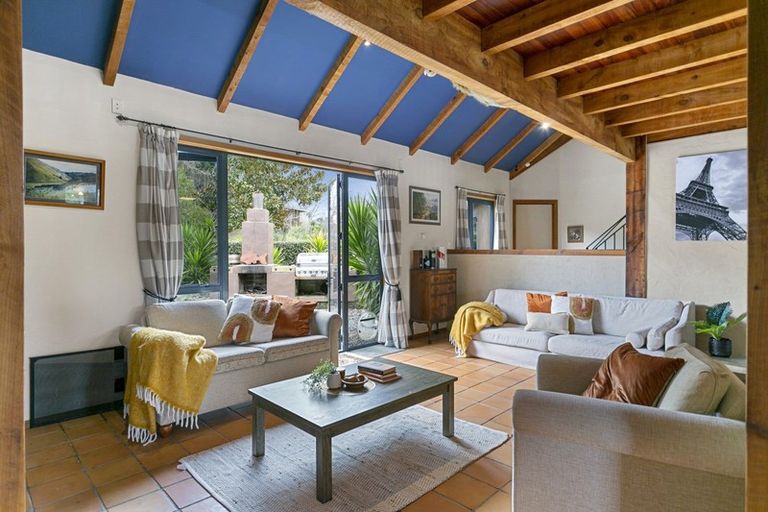 Photo of property in 200 Gillespie Place, Acacia Bay, Taupo, 3385