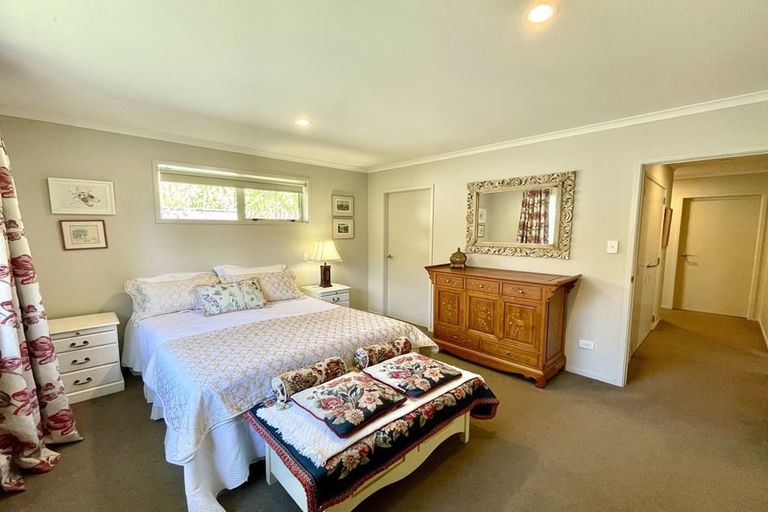 Photo of property in 2 Barossa Way, Brookfield, Tauranga, 3110