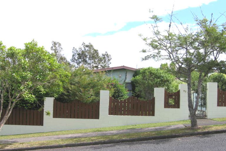 Photo of property in 92 Weatherly Road, Torbay, Auckland, 0630