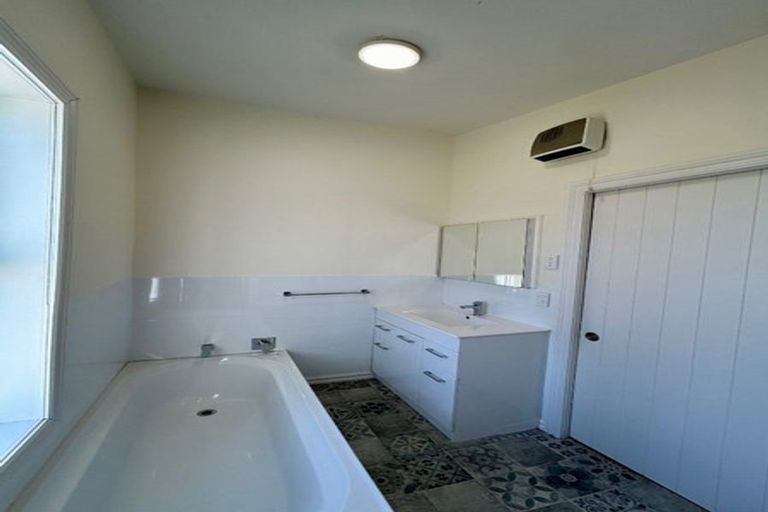 Photo of property in 22 Princes Road, Greenhills, Invercargill, 9877