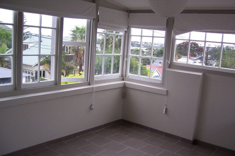 Photo of property in 150 Calliope Road, Stanley Point, Auckland, 0624