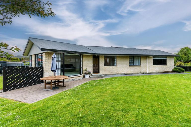 Photo of property in 15 Sawdon Place, Gleniti, Timaru, 7910