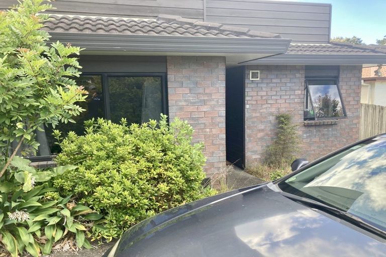 Photo of property in 3 Greenleaf Way, Northcross, Auckland, 0630