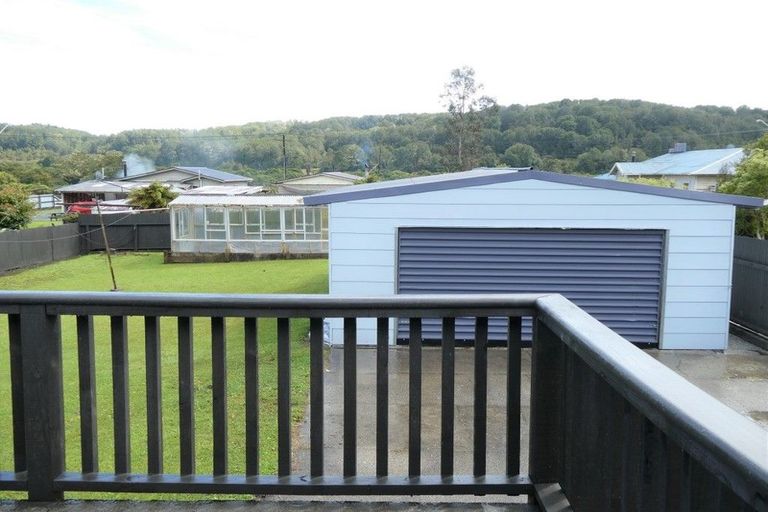 Photo of property in 69 Omapere Street, Dobson, Greymouth, 7805